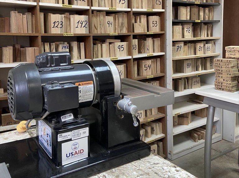The USAID-funded sample sander in Lima, Peru.